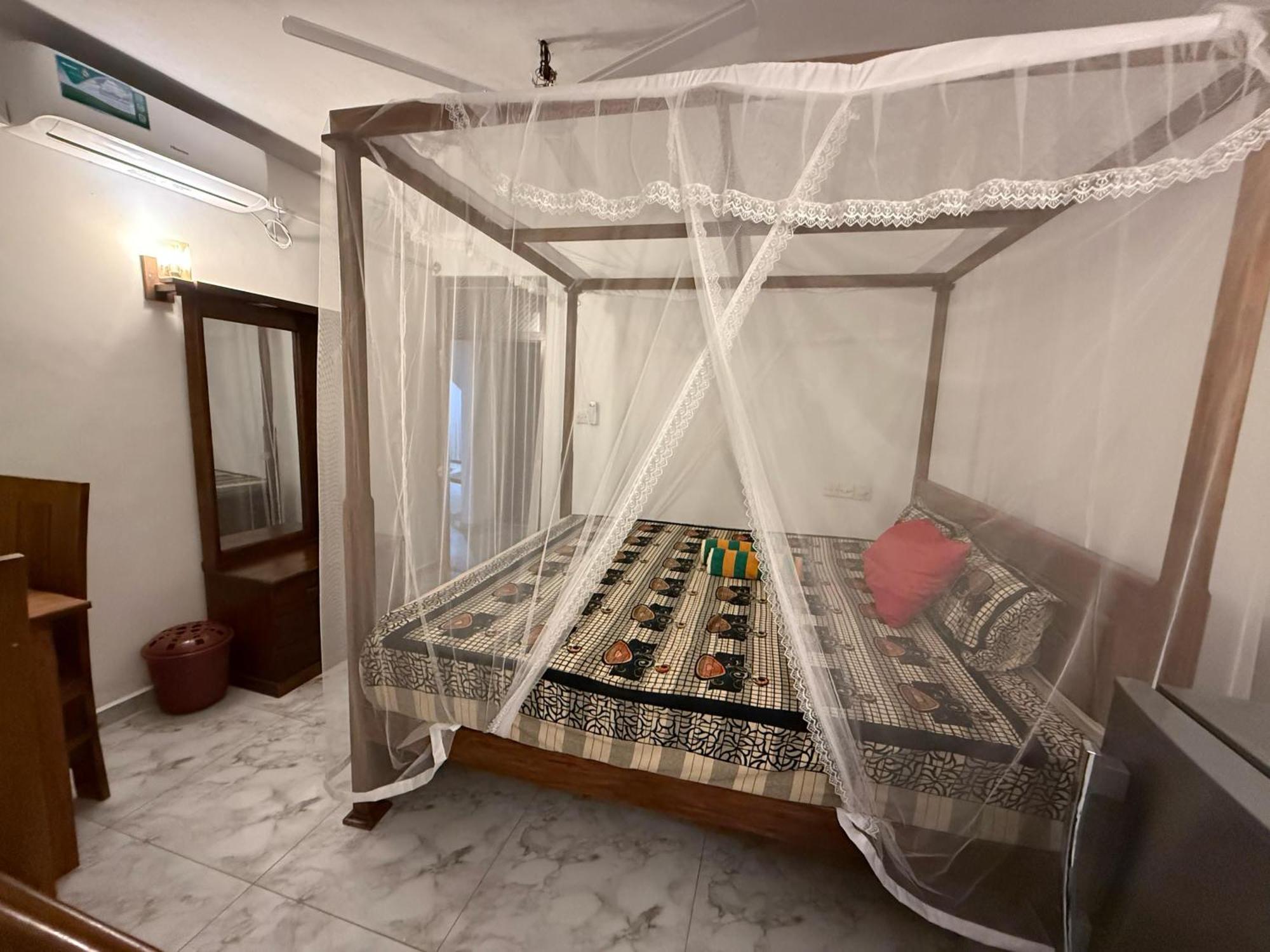 Serendipity Beach Унаватуна Екстериор снимка